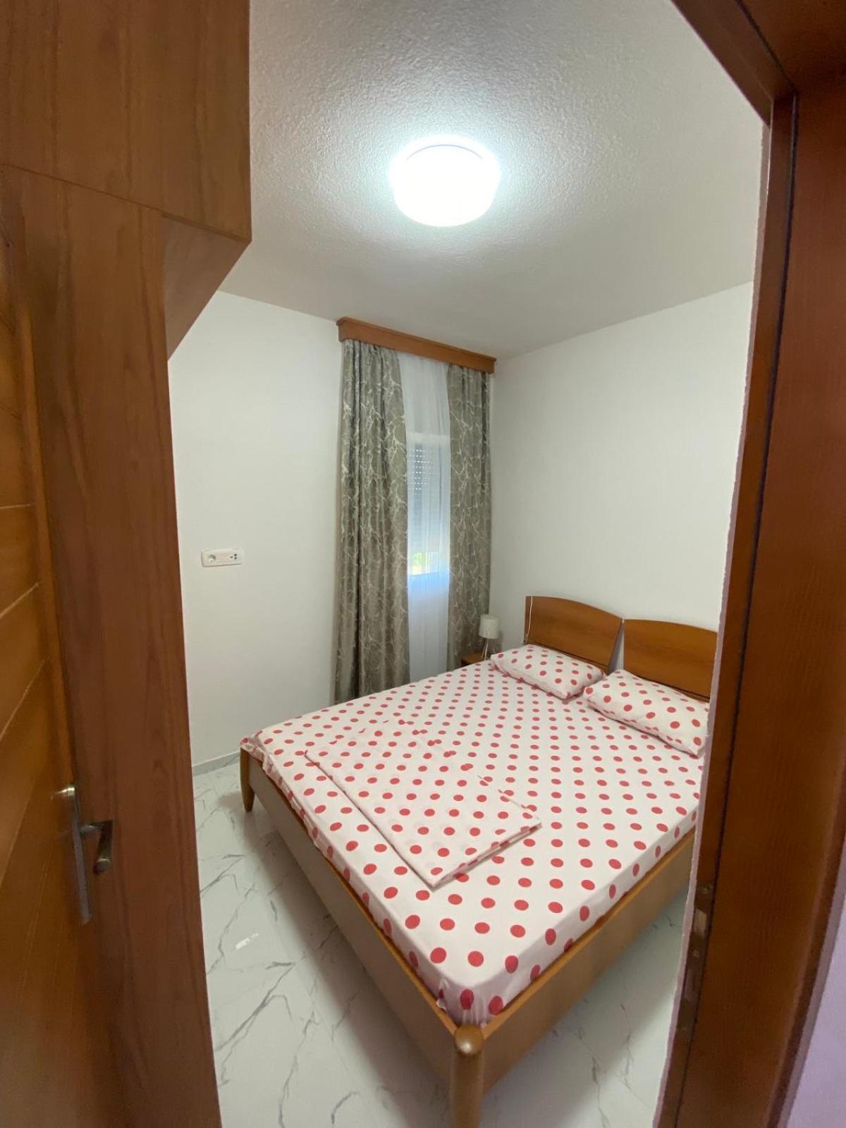 Apartment Maslak, Plaza Jaz, Budva
